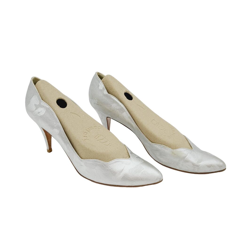 Stuart Weitzman Silver Brocade Evening Pumps Style# 2807 9N, PRE-OWNED